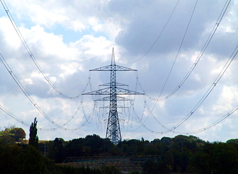 Mast einer 380 kV Höchstspannungsleitung in der nähe von Bad Sulza